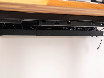 Výškově nastavitelný stůl – elektrický s LED panelem